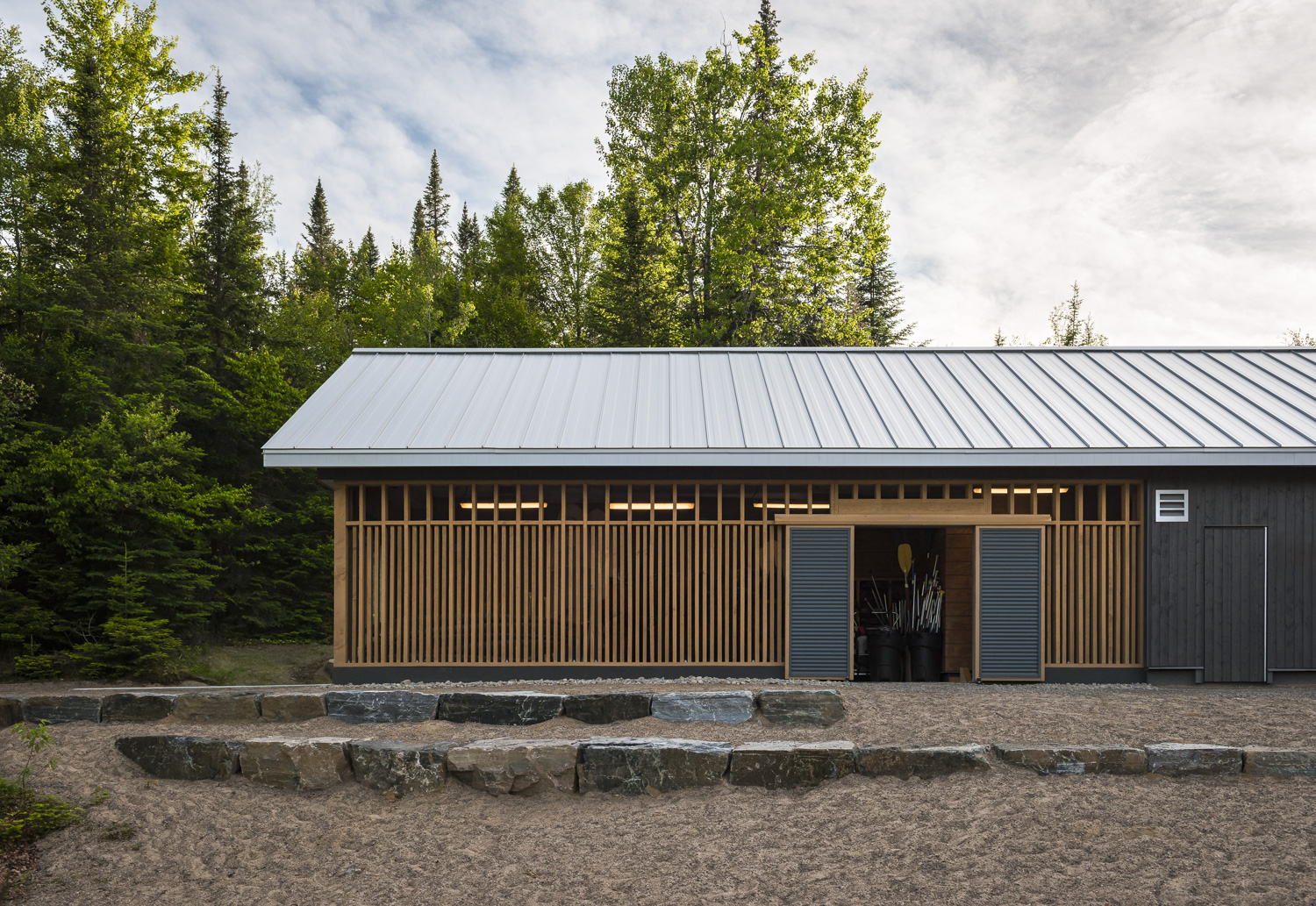 Pavillon de plage au Mont-Tremblant_lieu de location d'équipements